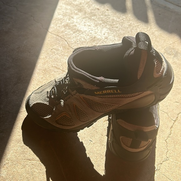 Merrell - Picture 4 of 8